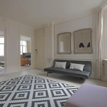 Apartment Direct Inner City 2 *