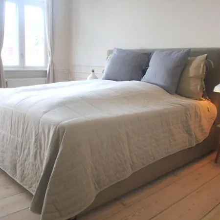 Direct Inner City 2 Apartment *